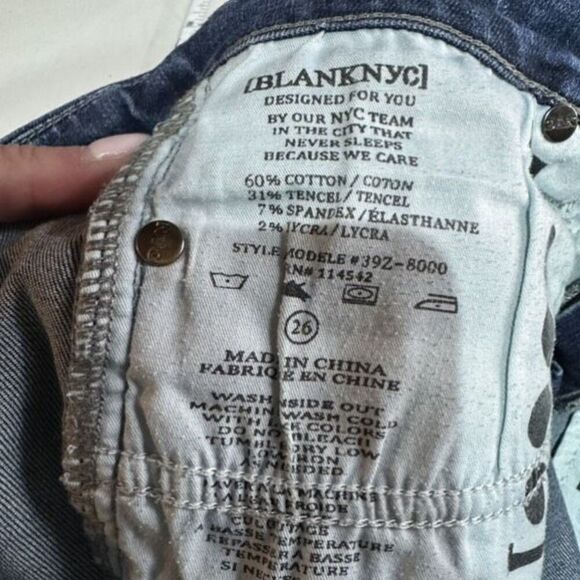 Blank NYC Roll Over Cuffed Jean Shorts size 26 medium wash - Picture 6 of 8